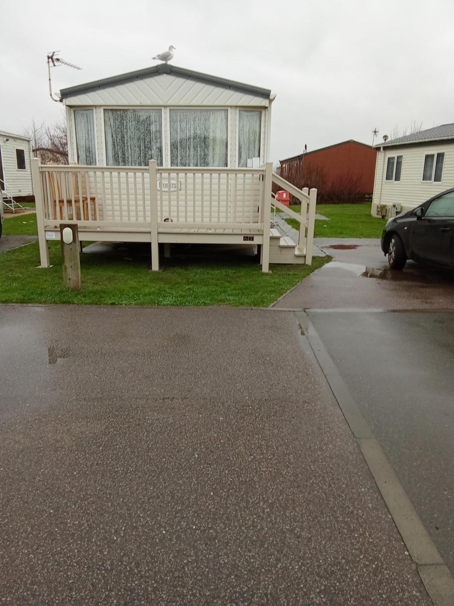 Cozy Camber Caravan 3 Bedroom Retreat With Decking Rye Exterior foto