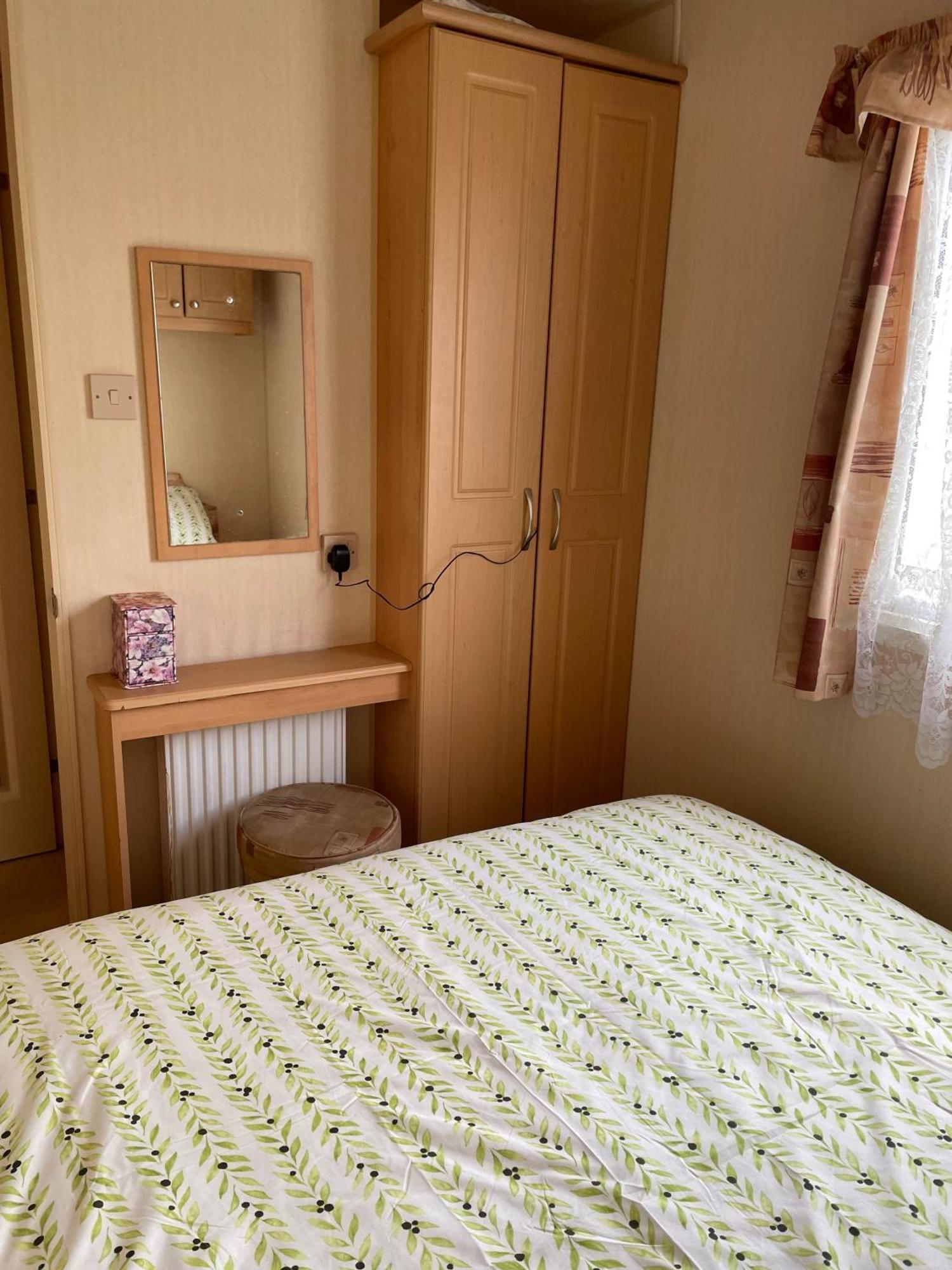 Cozy Camber Caravan 3 Bedroom Retreat With Decking Rye Exterior foto